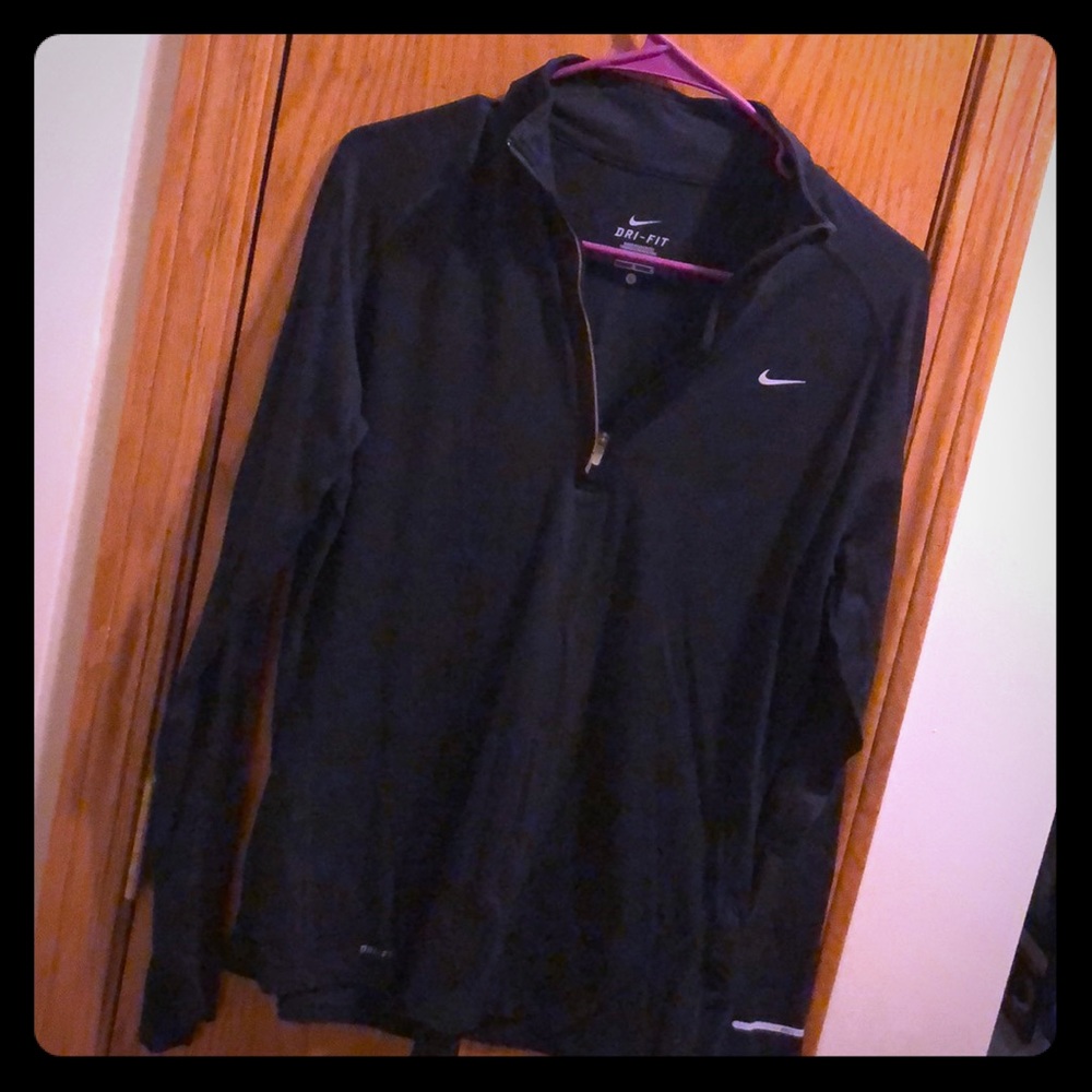 Large Nike dri-fit pullover